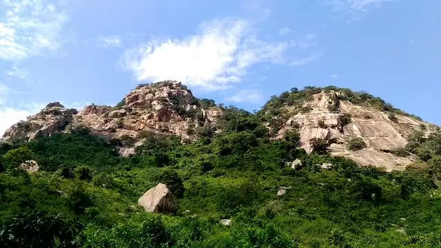 Summer Travel Destinations: अप्रैल में घूमने के लिए ये जगहे है बेस्ट!!