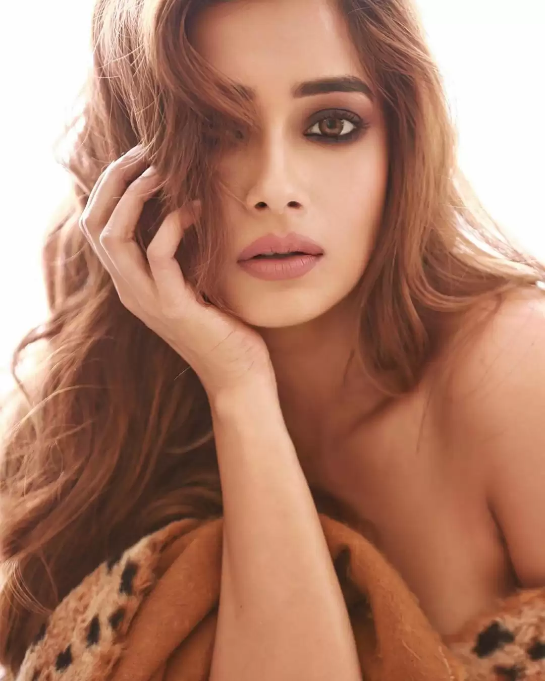 Tina Datta बनीं बेब! तस्वीरें उड़ा रही है होश
