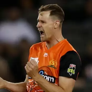 जेसन बेहरनडॉर्फ CSK टीम में शामिल