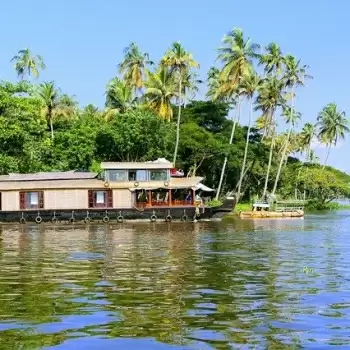 पार्टनर के साथ रोमांस के पल बिताने के लिए कुमारकोम है परफेक्ट जगह