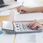 FD  कैलकुलेटर आपको अपने निवेश की योजना बनाने में कैसे मदद करता है?