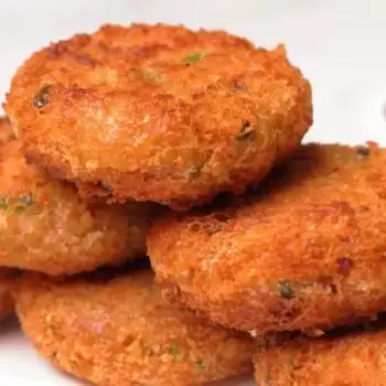 घर पर टॉय करे पोहे से बने बॉल्स, ये रही रेसिपी