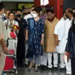 लखनऊ पहुंची प्रियंका गांधी, कार्यकर्ताओं में उत्‍साह
