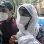 ED के सामने पेश हुईं रिया, पूछे गए अहम् सवाल