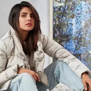 Priyanka Chopra ने कराया बेहद ही बिंदास  Photo Shoot, यहां देखे तस्वीरें