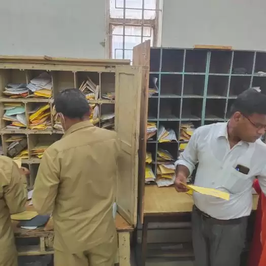 रविवार को पहुंचा डाकिया, बोला हैप्पी रक्षाबंधन, सोमवार को भी  खुलेंगे सभी डाकघर