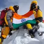 शीतल और प्रियंका ने फहराया नेपाल की अन्नपूर्णा चोटी पर तिरंगा