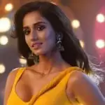 यलो कलर की मोनोकिनी में दिखी दिशा पाटनी की हॉट फिगर