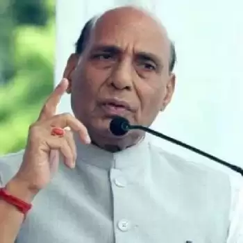 रामचरित मानस का पाठ कोरोना के खिलाफ दवा की तरह काम करेगा: राजनाथ सिंह