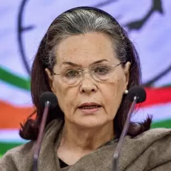 चुनावी हार से सबक लेने की जरूरत: सोनिया गाँधी