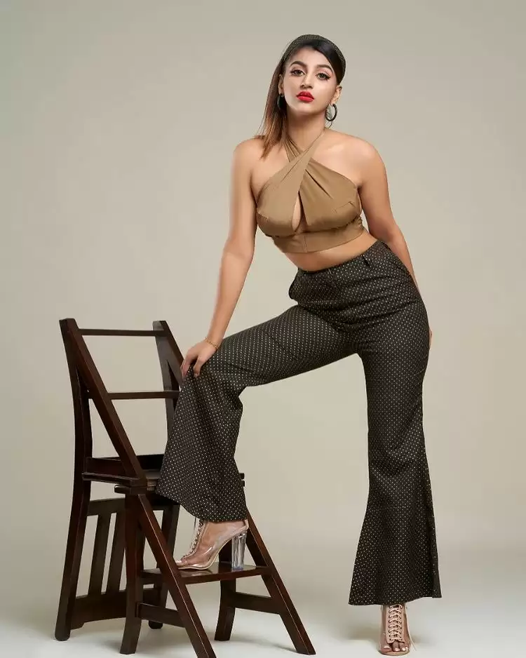 Yashika Aannand