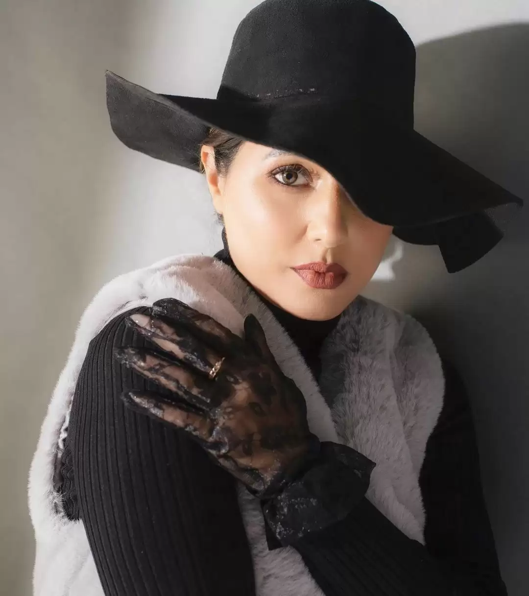 Hina Khan ने फिर बिखरे अपने जलवें, देखे तस्वीरें
