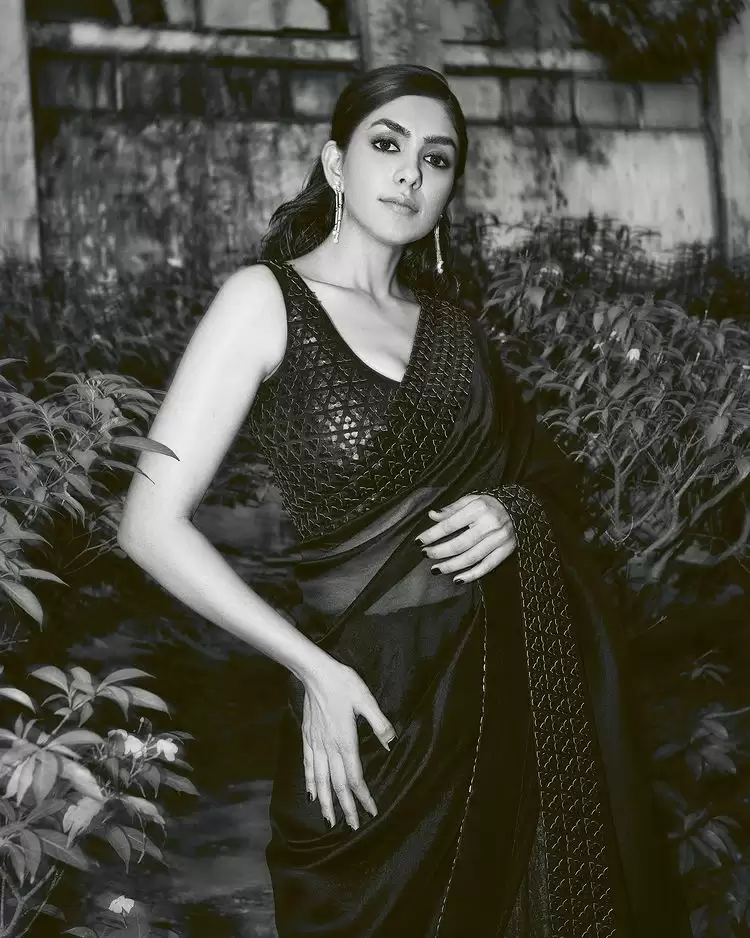 Mrunal Thakur