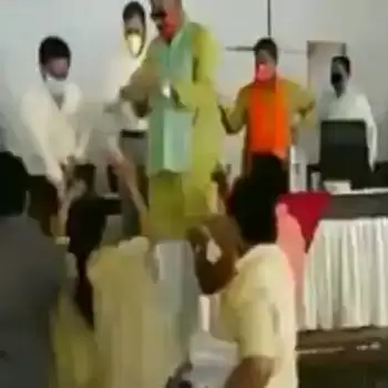 चप्पल रानी के खिलाफ पति सहित मुकदमा