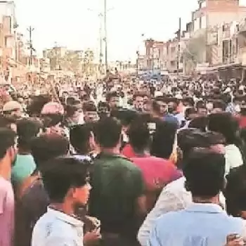 उन्नाव: पुलिस की बेरहम पिटाई से सब्जी वाले की मौत, बवाल मचने पर दो पुलिसकर्मी सस्पेंड