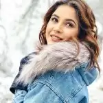 Shehnaaz Gill ने ‘कश्मीर की कली’ बन बिखेरे जलवे, देखे तस्वीरें