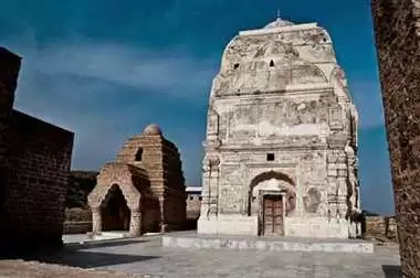 प्राचीन हिंदू मंदिर जो पाकिस्तान में बने हैं, देख कर चौक जायेगे आप
