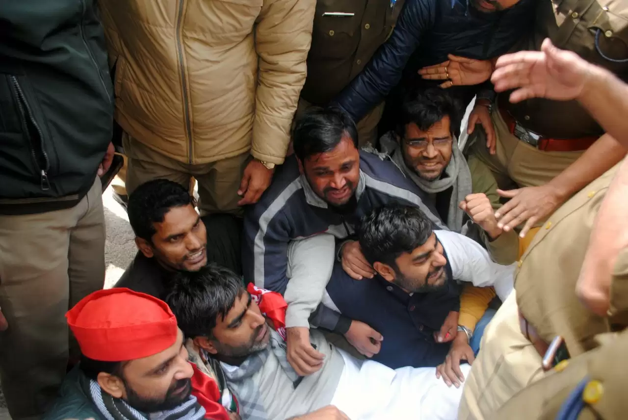 किसान रहे शांत, राजनीतिक दलों में आया उबाल