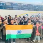 Indian Flag Ukraine : बस के आगे तिरंगा लगाकर चले तो बची भारतीय छात्रों की जान