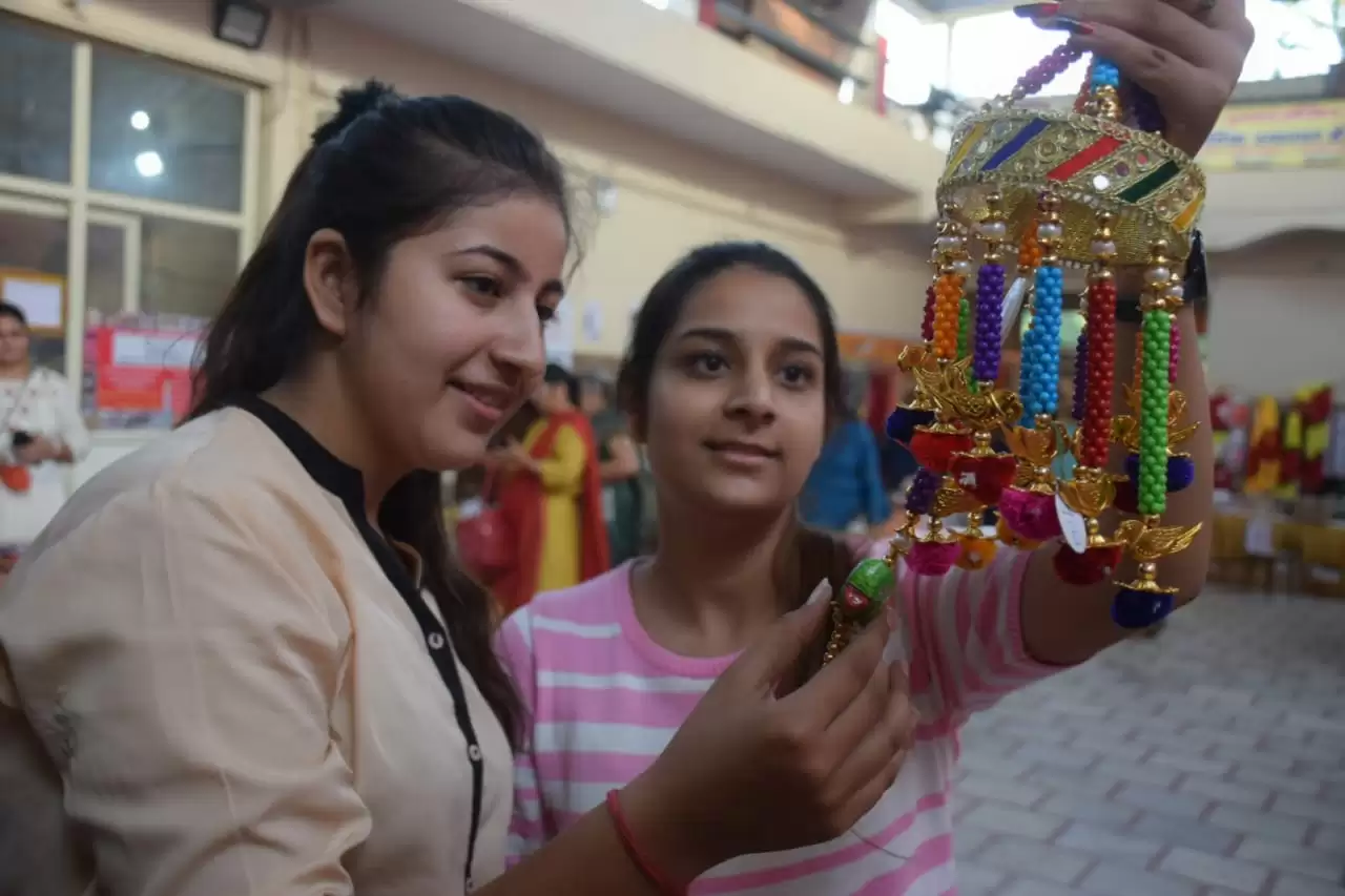 रजवाड़ा और नखरा कलेक्शन की शानदार ज्वैलरी ने मोहा सुहागिनों का मन