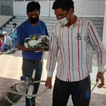 क्या ऐसे बचायेंगे बच्चों को कोरोना की तीसरी लहर से