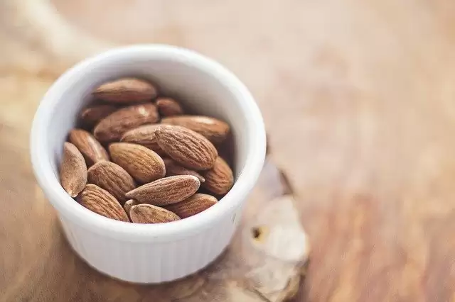 Health Benefits of Almonds: जाने बादाम का रोजाना सेवन करने के क्या फायदे है
