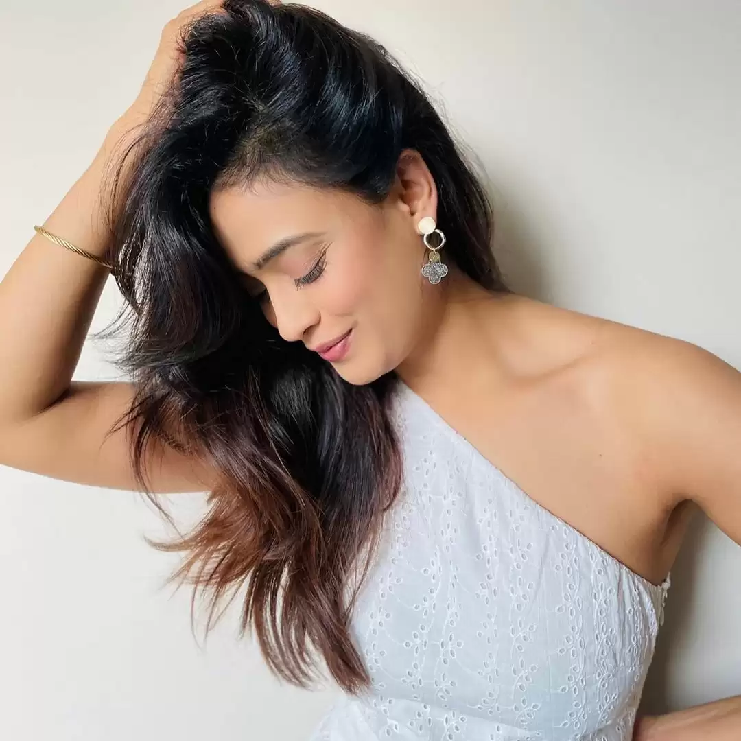 Shweta Tiwari ने ढाया कहर, तस्वीरें खूब हो रही है वायरल