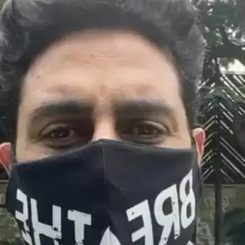 अभिषेक बच्चन ने सबको भेजा वर्चुअल हग