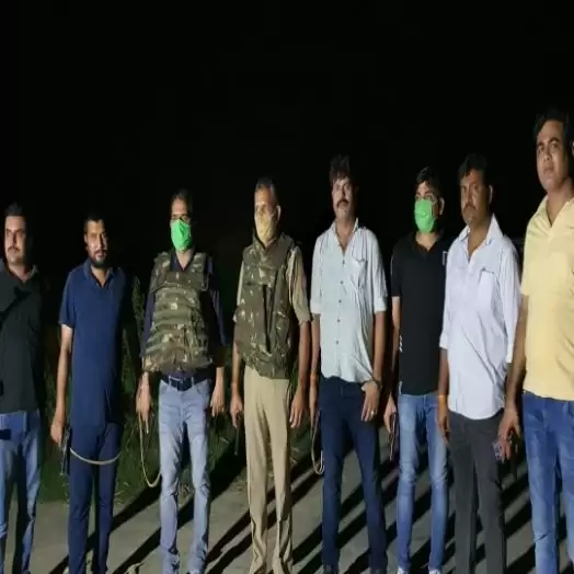 मुठभेड़ के बाद दो बदमाश गिरफ्तार