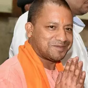कोरोना संक्रमण से मरने वाले कर्मचारियों के परिजनों को योगी सरकार देगी नौकरी