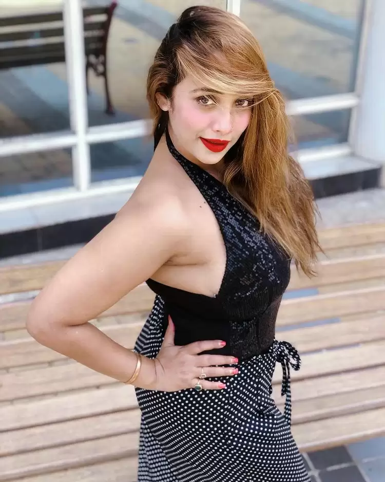 Rani Chatterjee का देख हॉट अवतार, तस्वीरें हो रही है वायरल!!