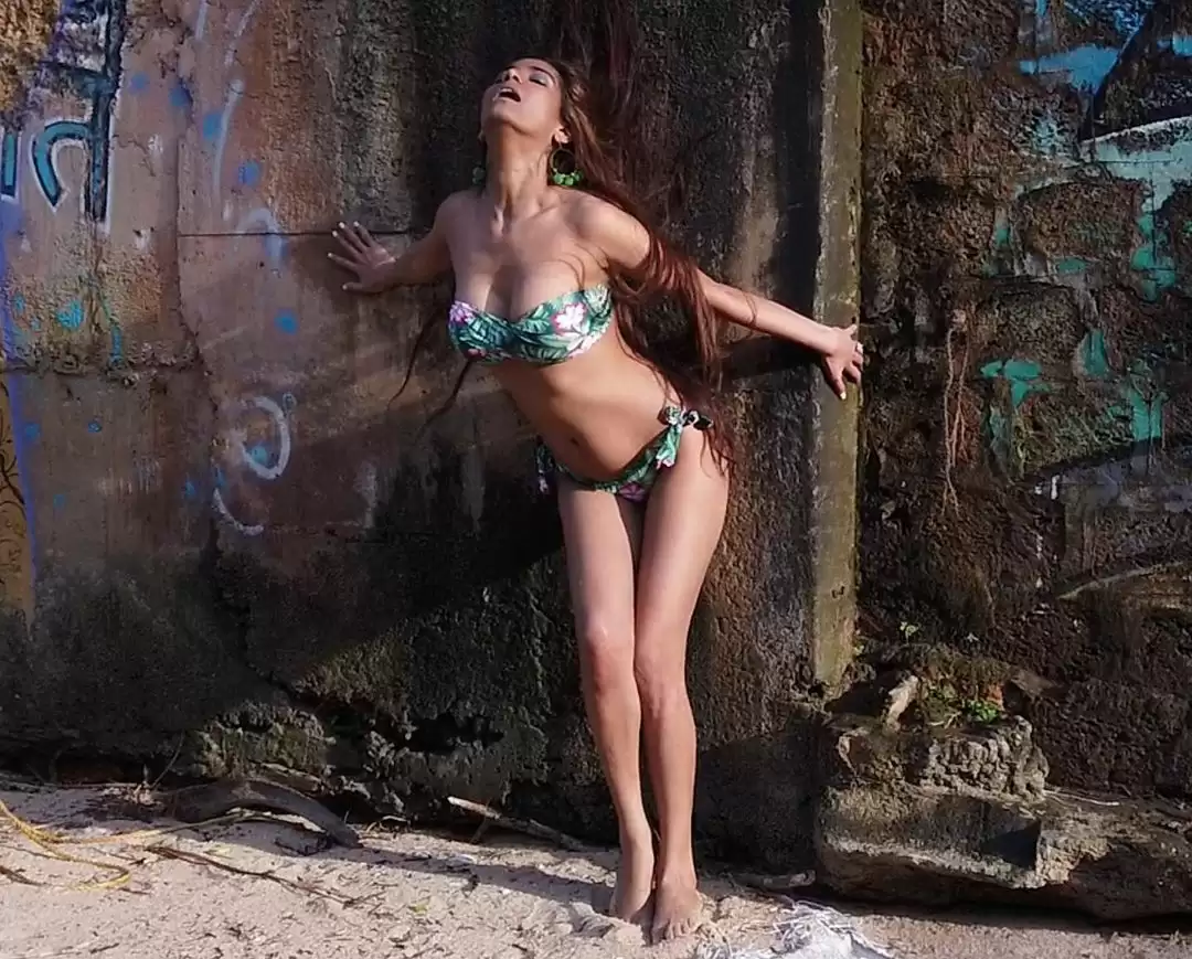 Poonam Pandey फिर आयी अपने बोल्ड अंदाज़ में, कराया बोल्ड फोटोशूट, तस्वीरें हुई वायरल