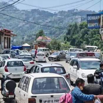 उत्तराखंड: नैनीताल-मसूरी आने वाली 5,000 गाड़ियां बैरंग वापस, सैलानी मायूस