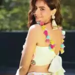 Aamna Sharif ने अपने ट्रडिंशनल स्टाइल से लूटी महफिल, देखे तस्वीरें!!