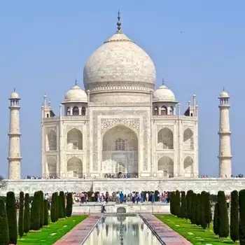आगरा में सिर्फ ताजमहल ही नहीं बल्कि इन जगहों के भी करें दीदार
