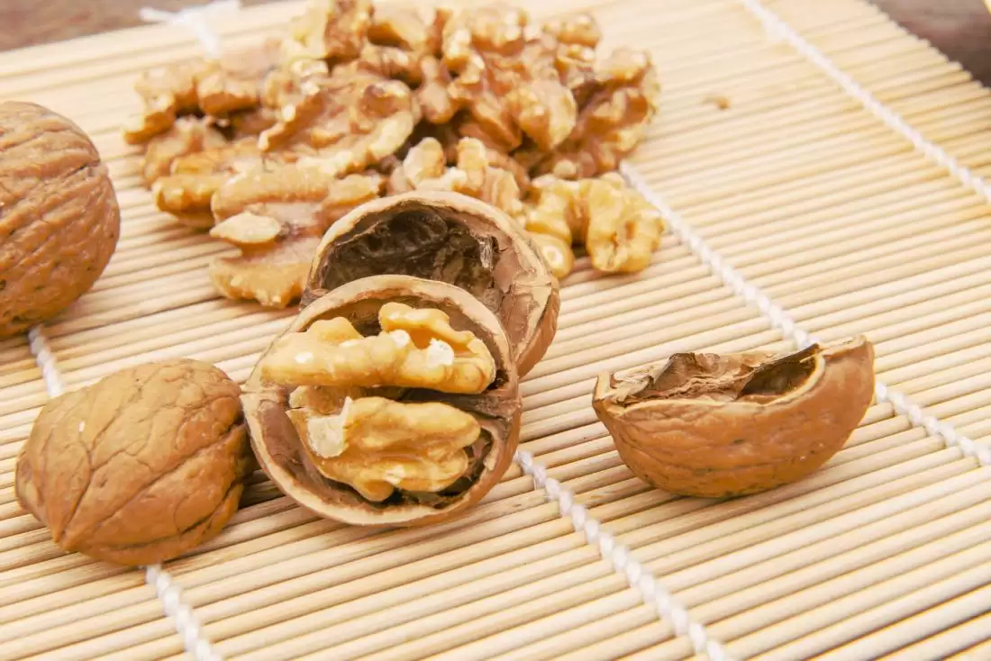 Health Benefits of Walnuts: जाने रोजाना अखरोट क्यों खाने चाहिए