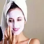 ब्लीच का असर सेंसिटिव स्किन पर होगा बुरा, जाने कैसे करे यूज़