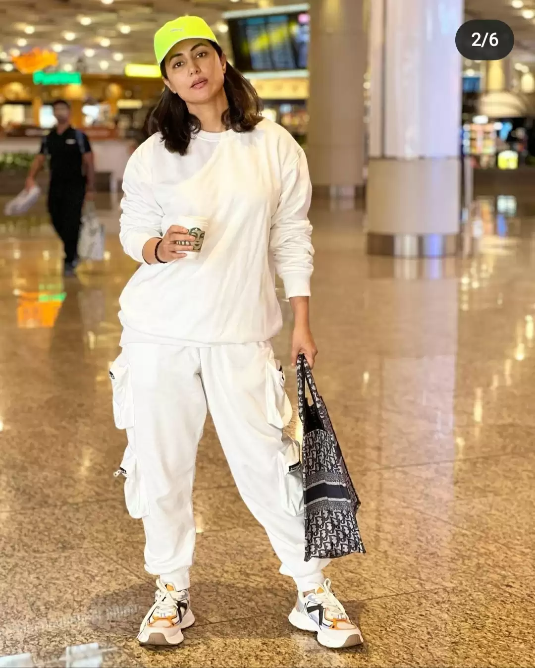 Hena khan