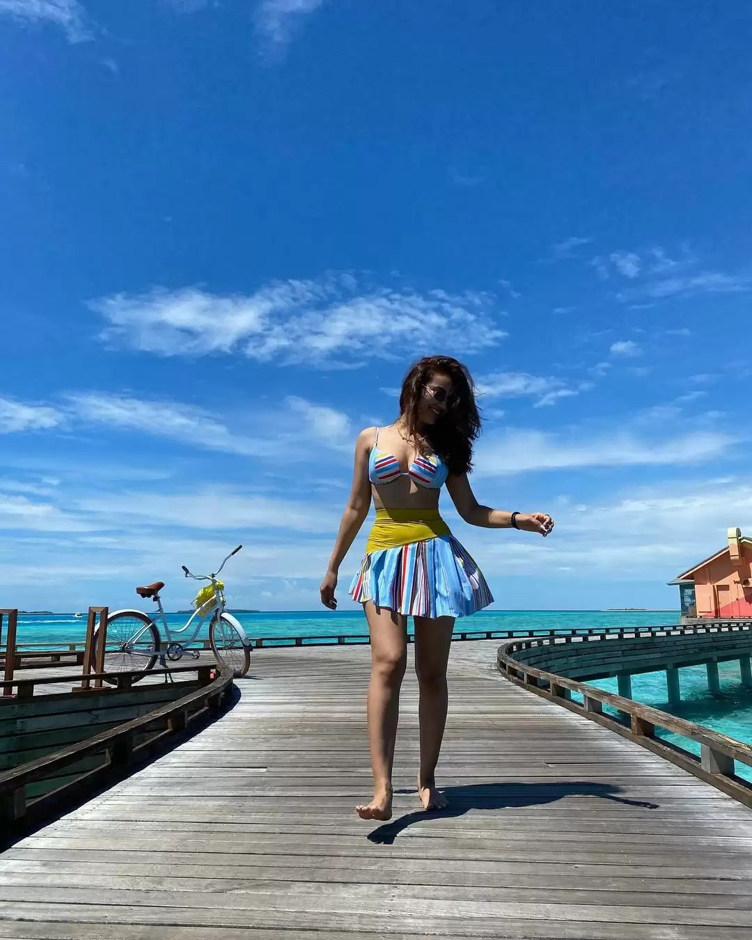 Surbhi Jyoti कर रही है अपना वेकेशन इंजॉय, मालदीव में आईं नजर