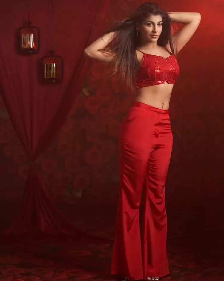 Yashika Aannand