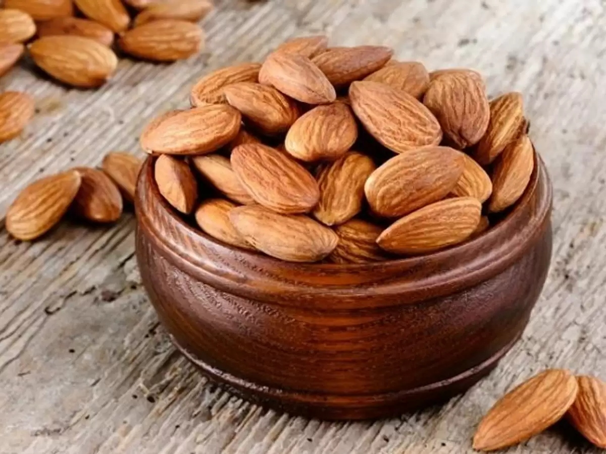 Beauty Tips: अपनाये ये घरेलू चीजों को , कुछ ही दिनों में चेहरे की रंगत में फ़र्क देखेगा