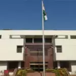 पाकिस्तान में दो भारतीय उच्चायुक्त लापता!