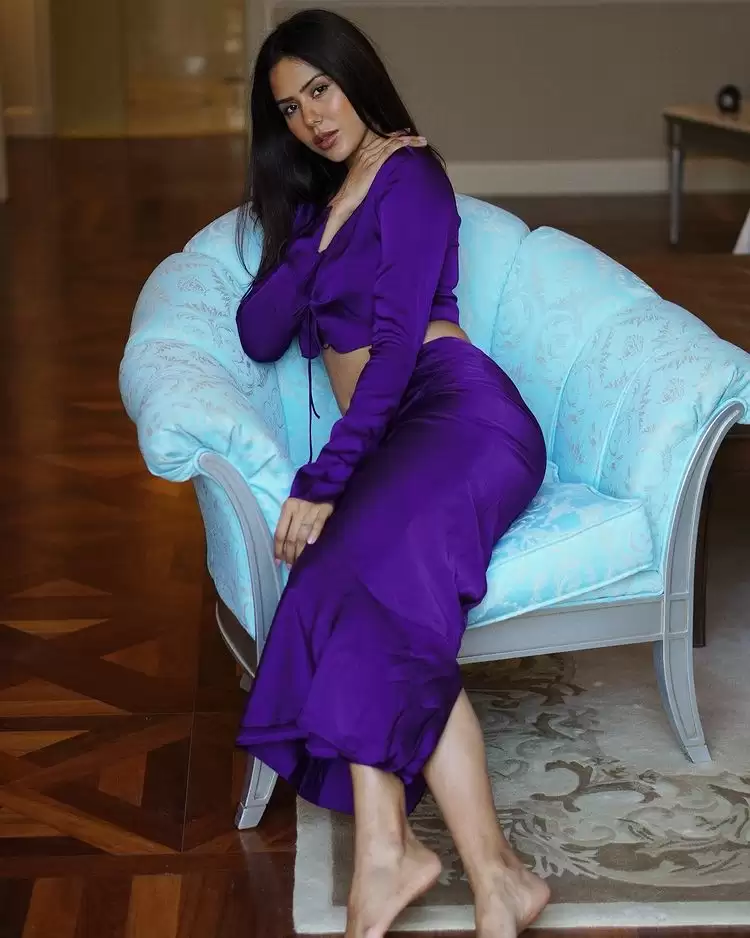 Sonam Bajwa का ये लुक देख फैंस हुए दीवाने!