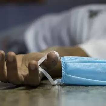 कोरोना दे रहा न भूलने वाले जख्म, वीआईपी है तो तामझाम के साथ शव ले जाने दे रहे, सामान्य है तो कंधा नसीब नहीं