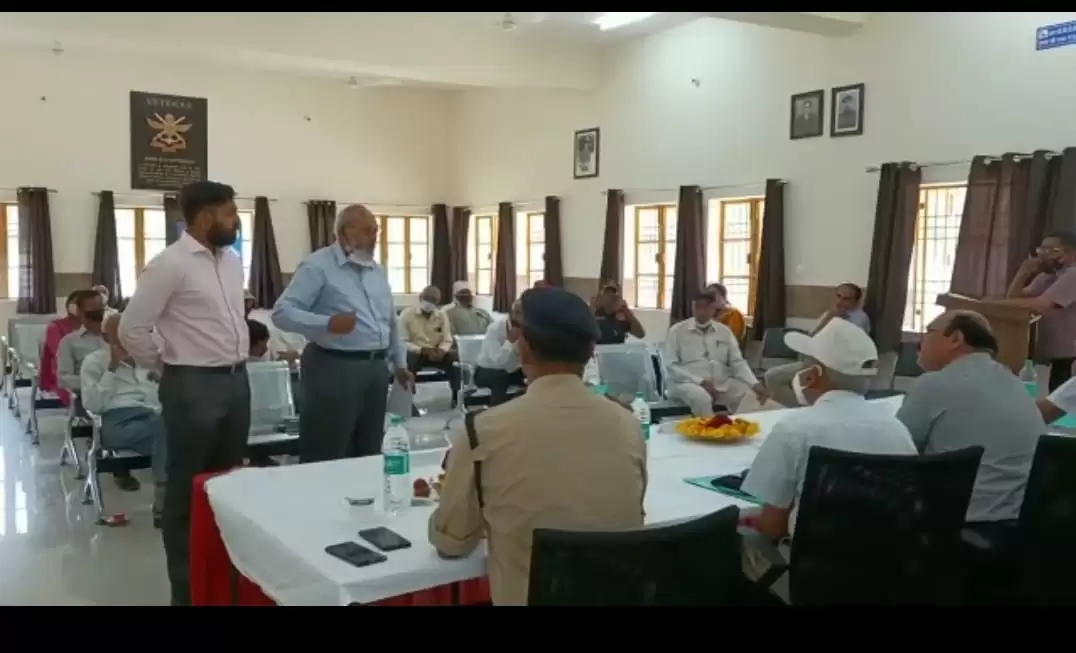 Meerut News: सैनिक बंधु की बैठक में दी गयी योजनाओ की जानकारी, प्रकरण हुये निस्तारित