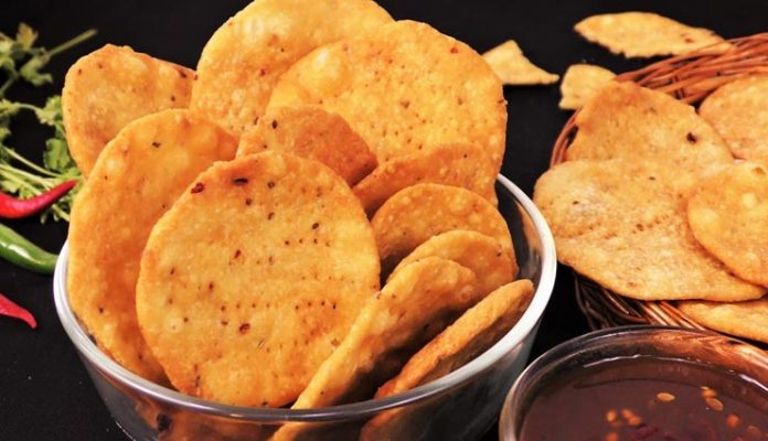 Aloo Mathri Recipe