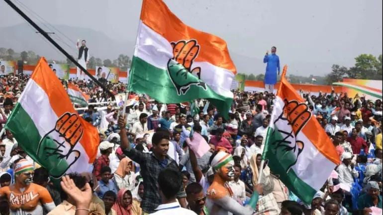 Gujarat chunavi dangal: Its slowness will drown the Congress in Gujarat