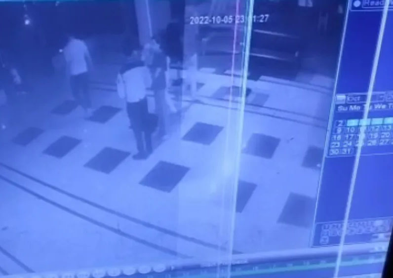 Another guard becomes victim of female thappadbaz in Noida