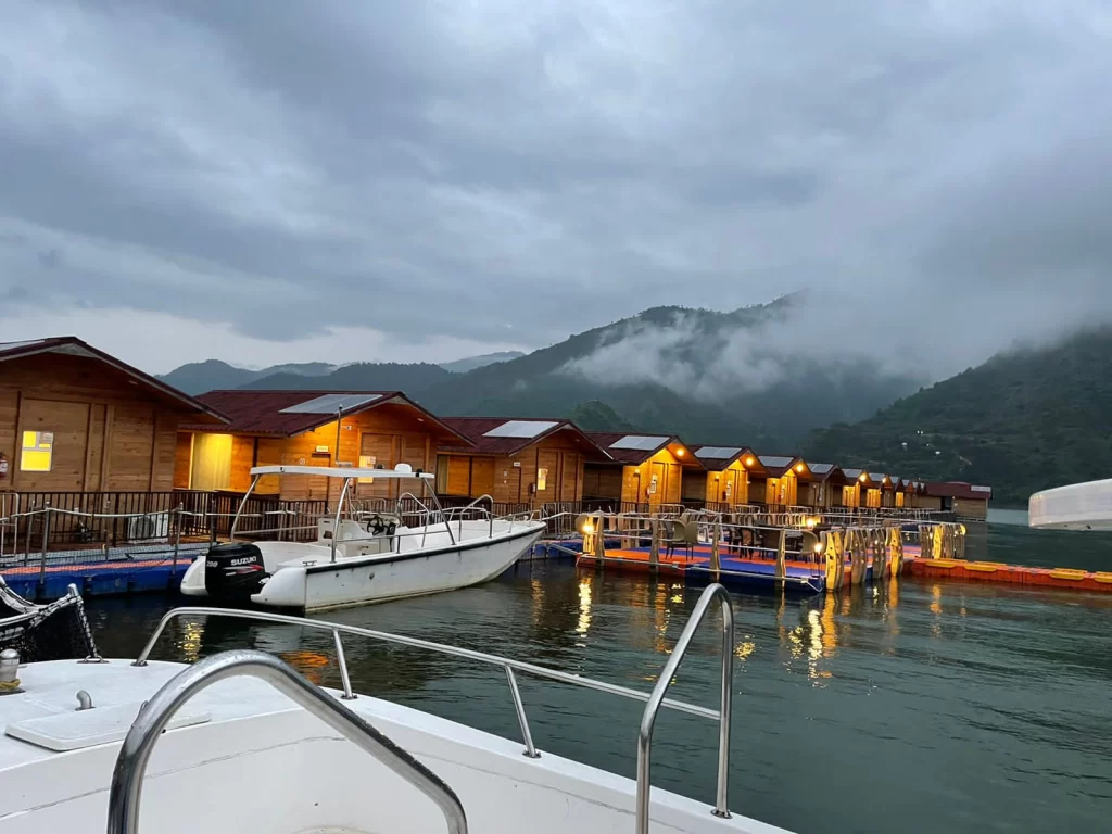 Tehri Floating Huts