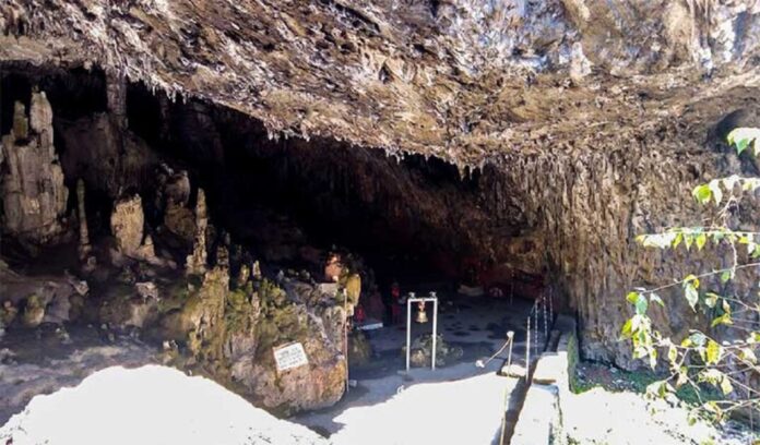 Gauri Udiyar Cave